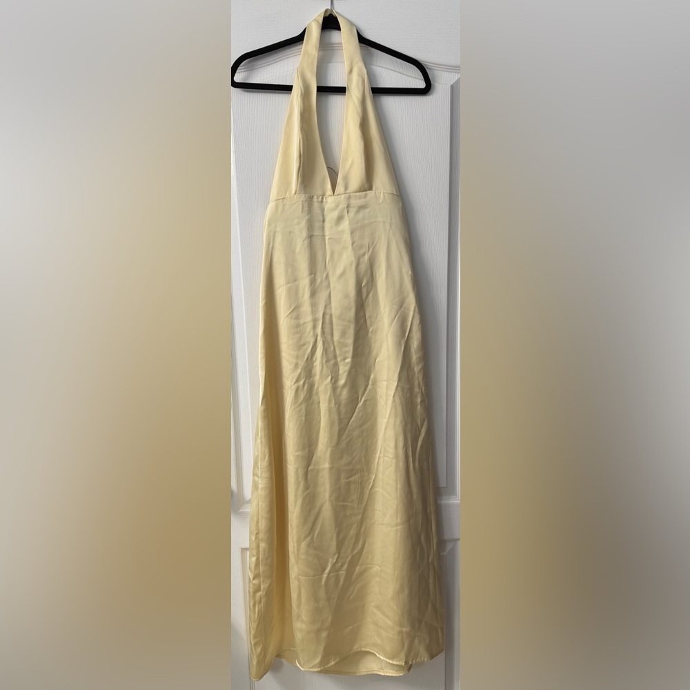 Women's Sleeveless Halter Long Open Back Summer Dress - Picture 4 of 10